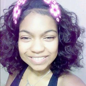 Meet your Posher, Candice